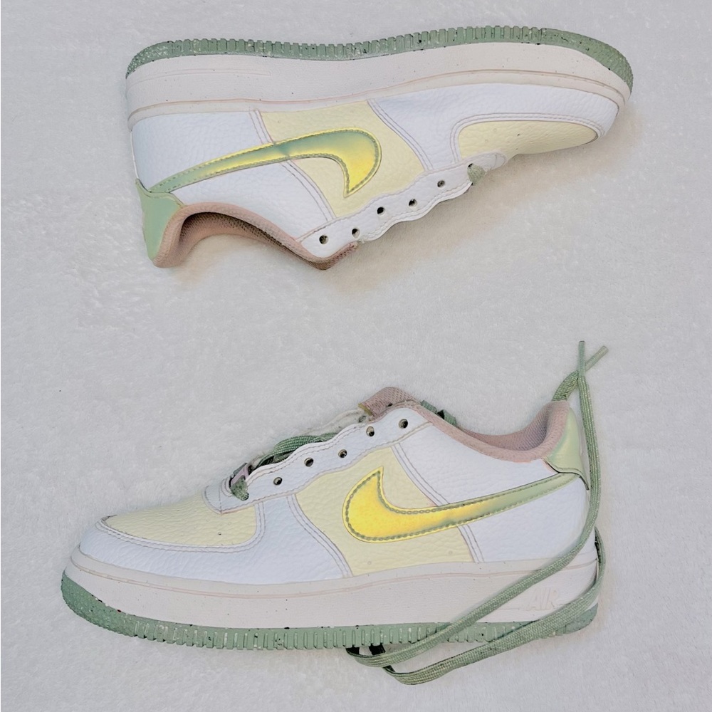 Nike Air Force 1 LV8 “Muted Green”